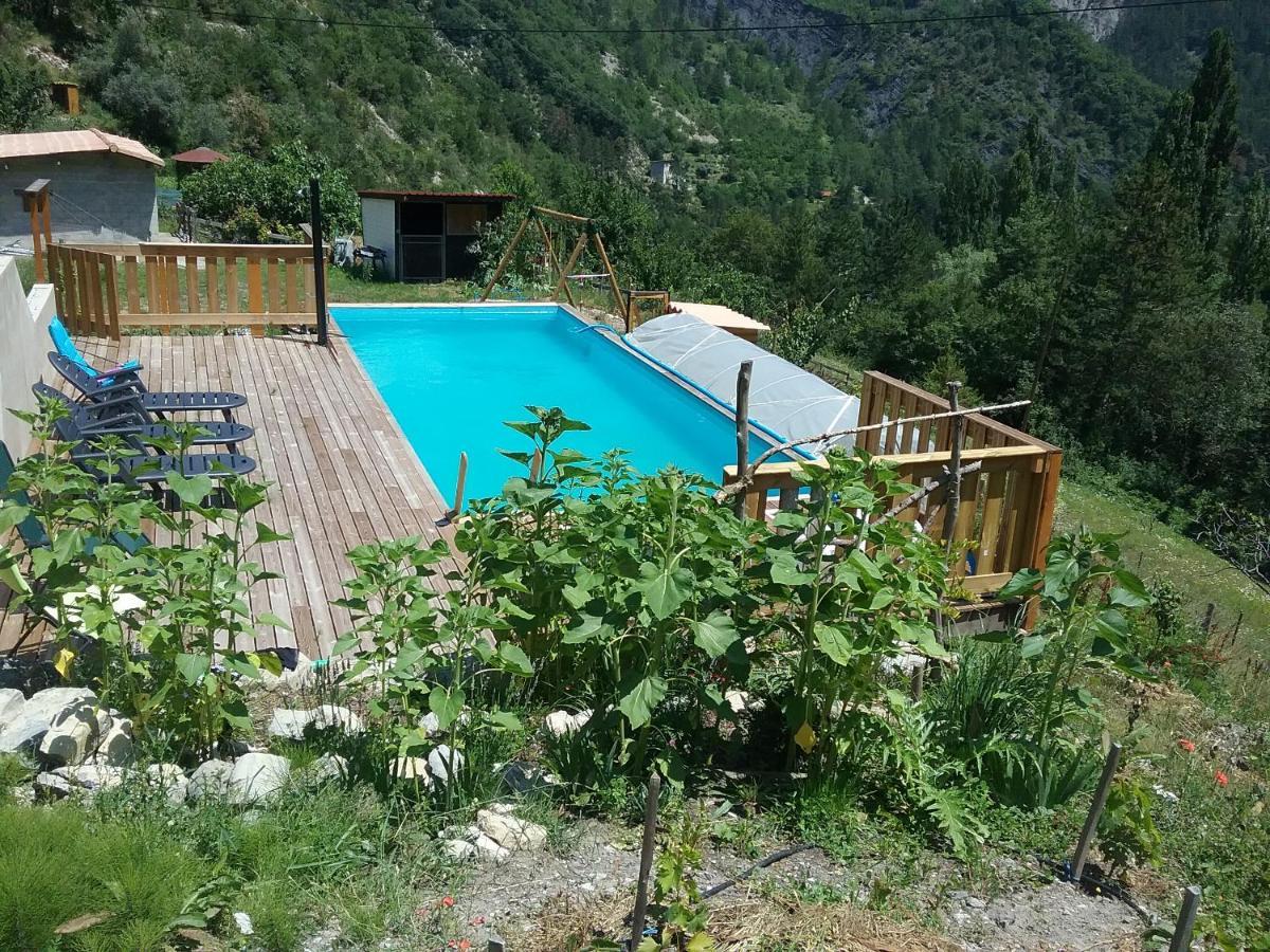 Bed and Breakfast L'Arberc Rigaud Esterno foto